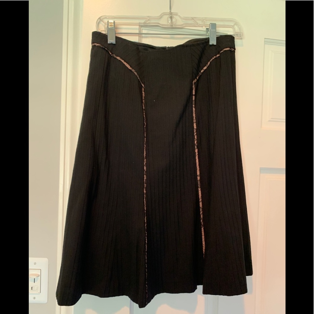 Black skirt with pink pipping with lace